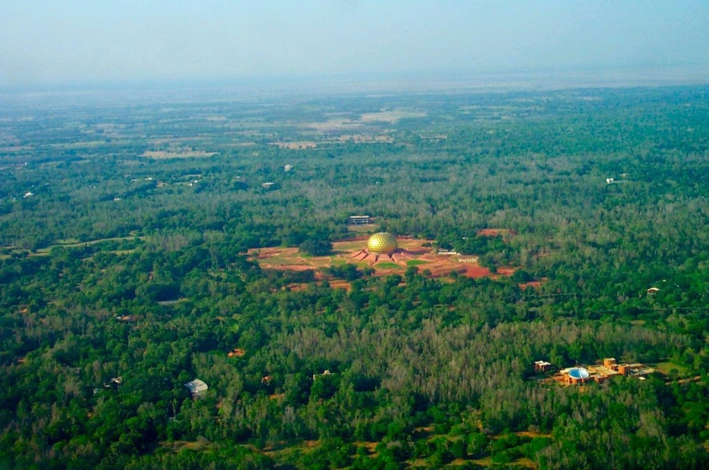 Auroville-vue-du-ciel (Copier) (1)